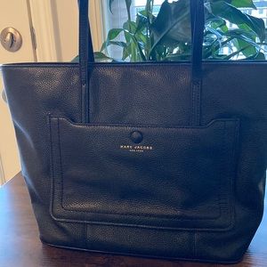 * AUTHENTIC Rare find * Marc Jacob New York Empire CityLeather shopping tote bag
